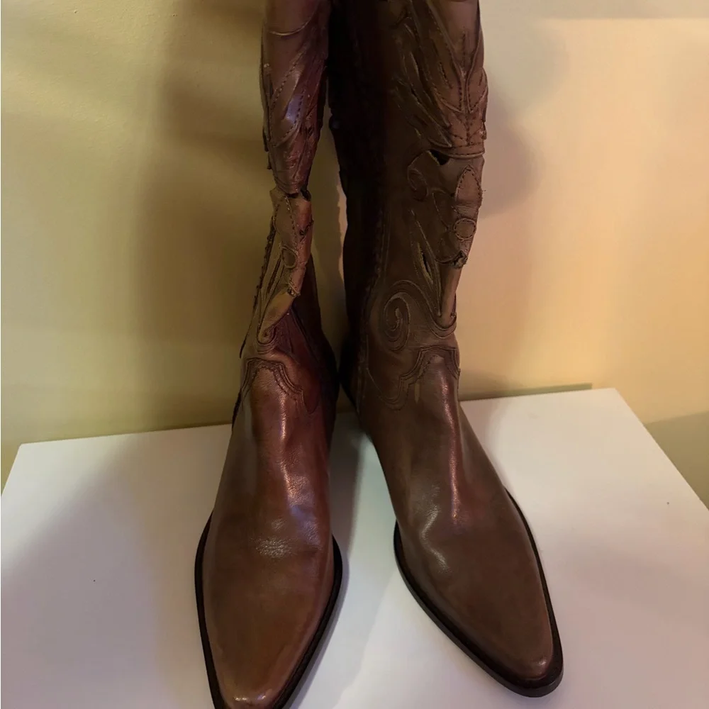 Matisse Tan Leather Heeled Boots. Like-New - Picture 2 of 6